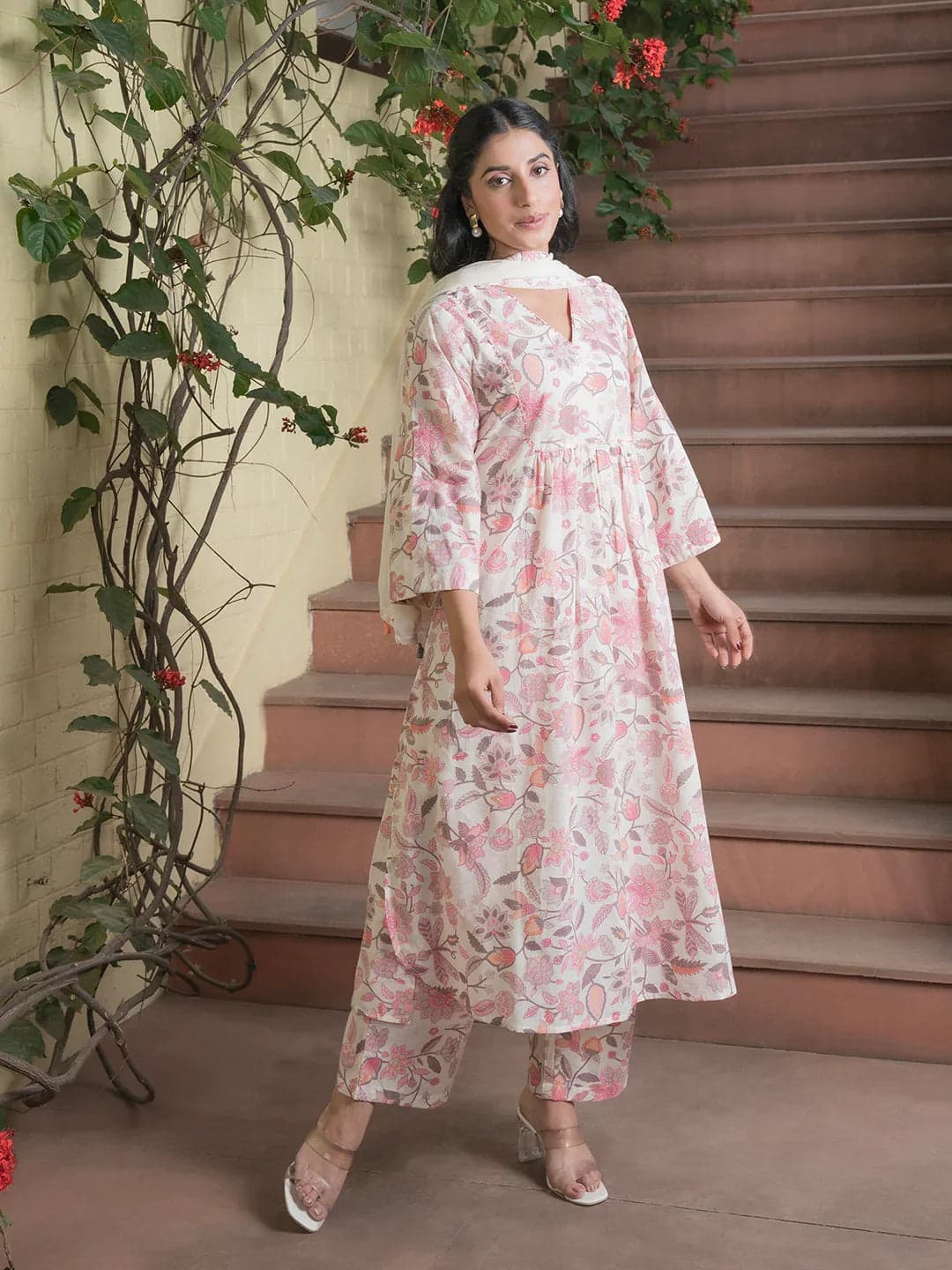 Tiko Fashion Floral Printed V-Neck Cotton Kurta Set